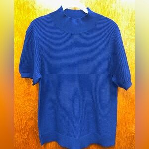Liz Claiborne NWT short sleeve Mock Neck Sweater Top